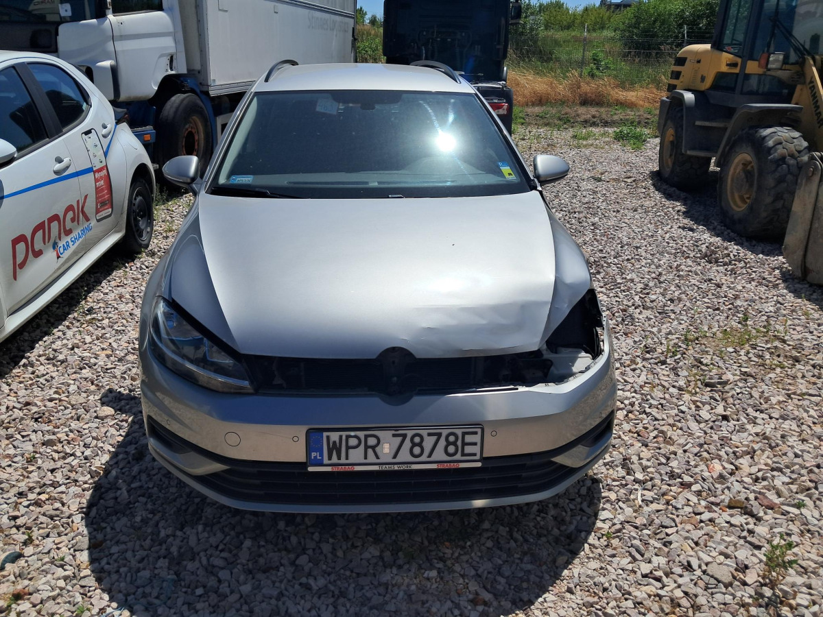 VOLKSWAGEN GOLF KOMBI - Autovettura: foto 3 VOLKSWAGEN GOLF KOMBI - Autovettura: foto 3