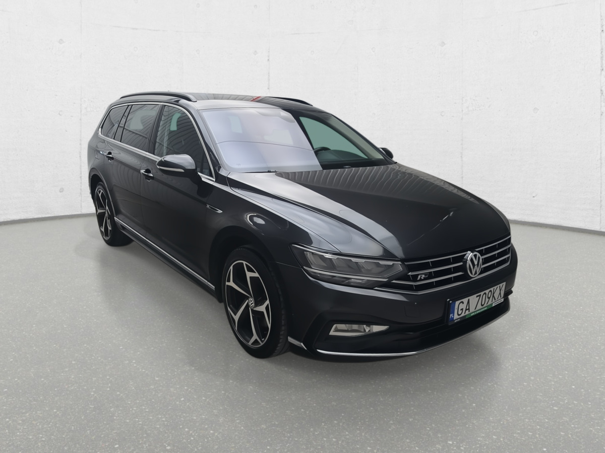 VOLKSWAGEN PASSAT KOMBI - Autovettura: foto 1 VOLKSWAGEN PASSAT KOMBI - Autovettura: foto 1