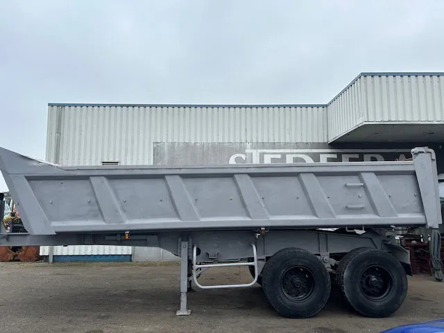 CIF 2 Axle Steel Tipper , Spring Suspension , Drum Brakes - Semirimorchio ribaltabile: foto 2 CIF 2 Axle Steel Tipper , Spring Suspension , Drum Brakes - Semirimorchio ribaltabile: foto 2
