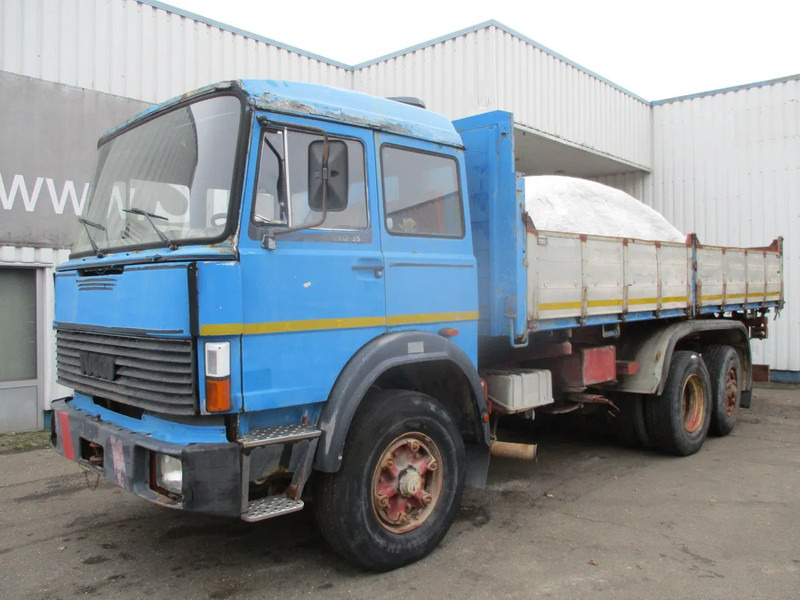 Iveco Turbostar 190-30 , Manual , V8 , 3 way tipper , Spring suspension , 6x2 - Autocarro ribaltabile: foto 1 Iveco Turbostar 190-30 , Manual , V8 , 3 way tipper , Spring suspension , 6x2 - Autocarro ribaltabile: foto 1