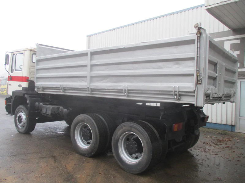 MAN 26 322 ZF Manual , 6x4 , 3 way tipper , Spring suspension - Autocarro ribaltabile: foto 5 MAN 26 322 ZF Manual , 6x4 , 3 way tipper , Spring suspension - Autocarro ribaltabile: foto 5