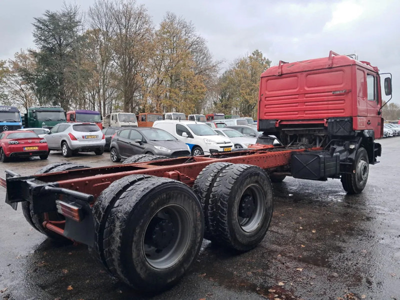 MAN 26-422 , 6x4 , Spring Suspension , ZF Manual Gearbox, Intarder - Autocarro telaio: foto 3 MAN 26-422 , 6x4 , Spring Suspension , ZF Manual Gearbox, Intarder - Autocarro telaio: foto 3