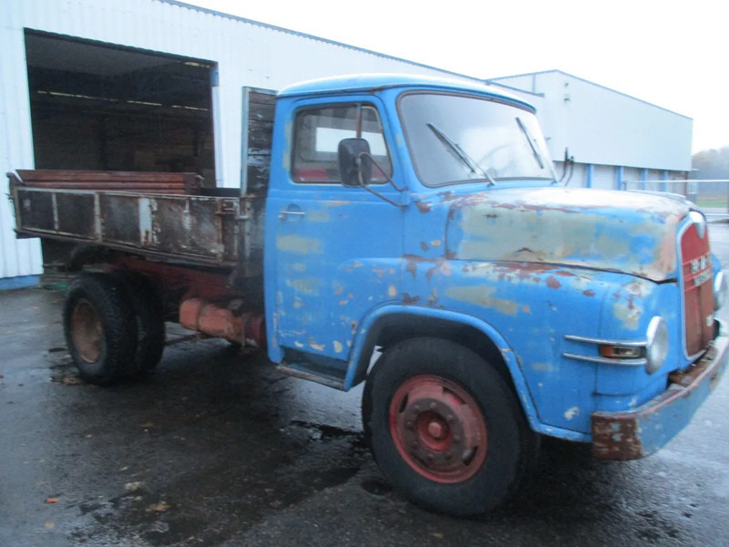 MAN 520 , 11-136 , 6 Cylinder , Manual , 3 way tipper , Oldtimer - Autocarro ribaltabile: foto 4 MAN 520 , 11-136 , 6 Cylinder , Manual , 3 way tipper , Oldtimer - Autocarro ribaltabile: foto 4