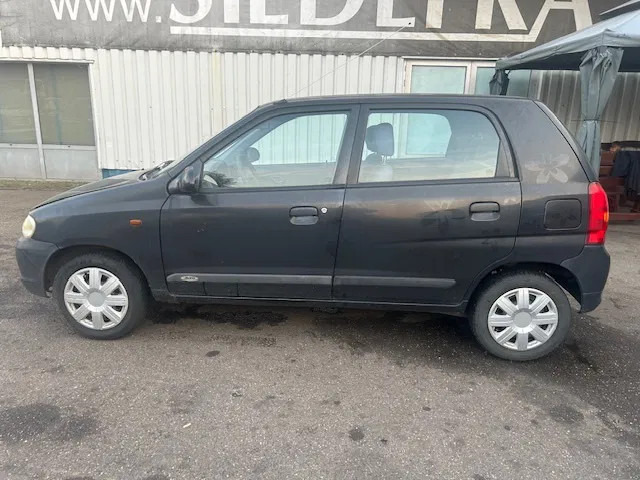 Suzuki Alto 1.0 - 16V , 5 drs. , Handel / export - Hatchback: foto 2 Suzuki Alto 1.0 - 16V , 5 drs. , Handel / export - Hatchback: foto 2
