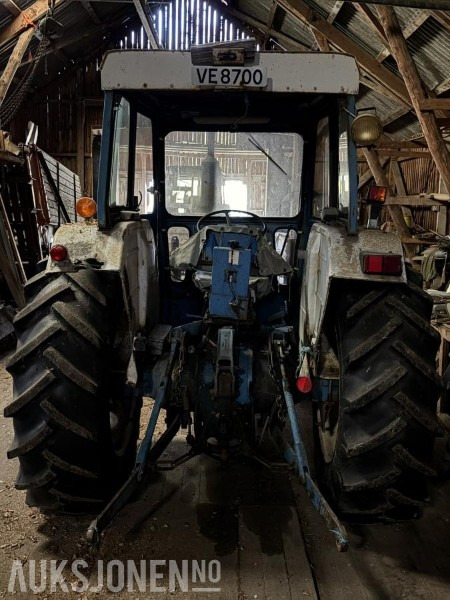 1975 FORD 4000 MED FRONTLASTER - Trattore: foto 5 1975 FORD 4000 MED FRONTLASTER - Trattore: foto 5