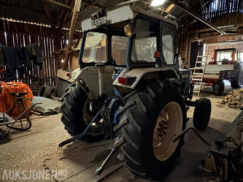 1975 FORD 4000 MED FRONTLASTER - Trattore: foto 3 1975 FORD 4000 MED FRONTLASTER - Trattore: foto 3