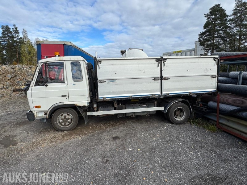 1993 Nissan Diesel planbil - Autocarro con pianale/ Cassone fisso: foto 2 1993 Nissan Diesel planbil - Autocarro con pianale/ Cassone fisso: foto 2