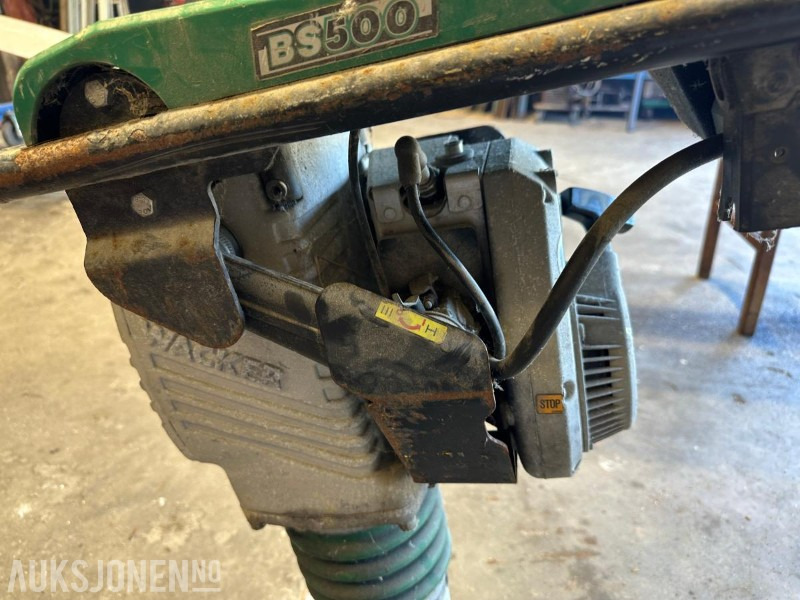 1998 Wacker Bs500 - stamper - Attrezzatura da costruzione: foto 4 1998 Wacker Bs500 - stamper - Attrezzatura da costruzione: foto 4