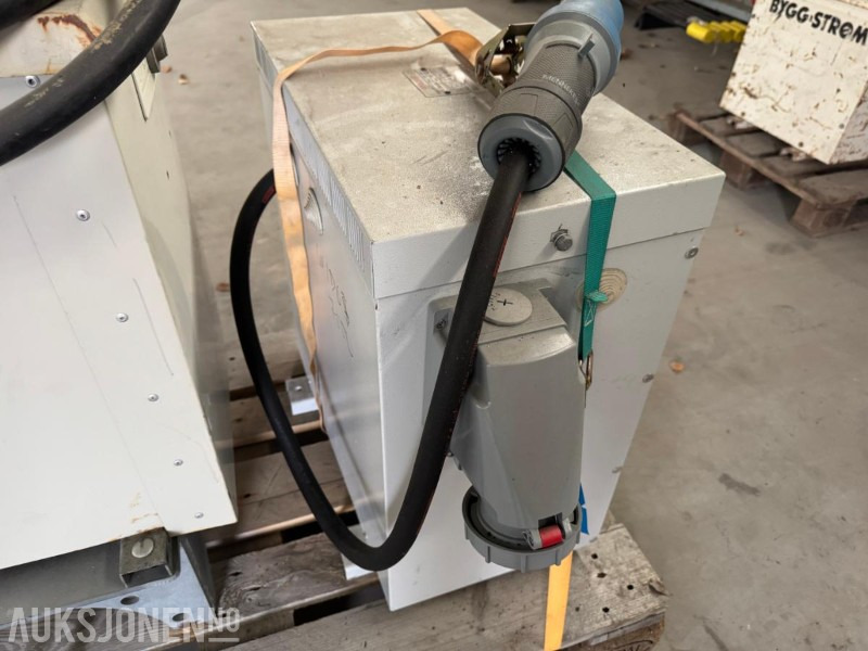 2 stk trafoer - Attrezzatura da costruzione: foto 3 2 stk trafoer - Attrezzatura da costruzione: foto 3