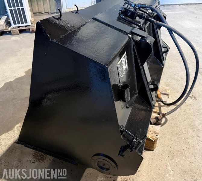 2000 Hymax Hymas Sandspreder skuffe 650 Liter - Attrezzatura da costruzione: foto 1 2000 Hymax Hymas Sandspreder skuffe 650 Liter - Attrezzatura da costruzione: foto 1