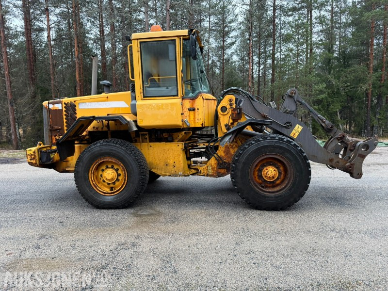 2002 Volvo L70D Hjullaster – Hydraulisk HK-feste – 3 og 4. funksjon - Pala gommata: foto 5 2002 Volvo L70D Hjullaster – Hydraulisk HK-feste – 3 og 4. funksjon - Pala gommata: foto 5