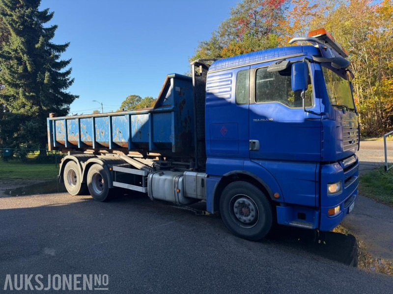 2003 MAN 28.533 FNLC TIPPBIL. - Autocarro ribaltabile: foto 2 2003 MAN 28.533 FNLC TIPPBIL. - Autocarro ribaltabile: foto 2