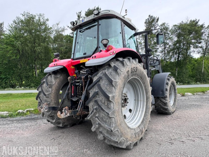 2004 Massey Ferguson 6480 Dynashift - Frontlaster med hydraulisk redskapslås - Fronthydraulikk - 40 km - Fjærende hytte - tredje funksjon - Trattore: foto 4 2004 Massey Ferguson 6480 Dynashift - Frontlaster med hydraulisk redskapslås - Fronthydraulikk - 40 km - Fjærende hytte - tredje funksjon - Trattore: foto 4