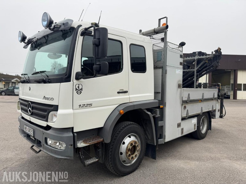 2005 Mercedes-Benz 1225AF/36AT linjebil med kran og masse utstyr - Camion con gru: foto 1 2005 Mercedes-Benz 1225AF/36AT linjebil med kran og masse utstyr - Camion con gru: foto 1