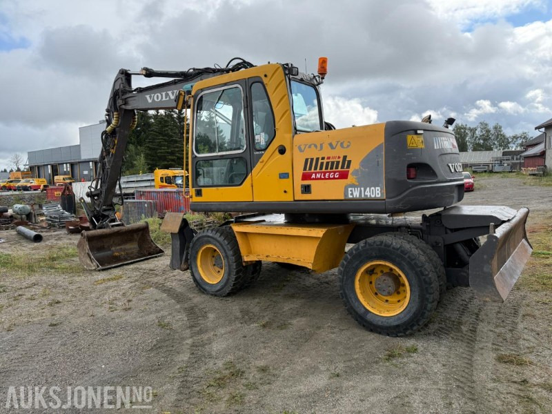 2006 Volvo EW140B Hjulgraver m/pallegaffel og skuff - Steelwrist tiltrotator. - Escavatore: foto 5 2006 Volvo EW140B Hjulgraver m/pallegaffel og skuff - Steelwrist tiltrotator. - Escavatore: foto 5