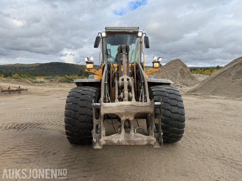 2006 Volvo L120E - Sentralsmøring - 14887 timer - Pala gommata: foto 2 2006 Volvo L120E - Sentralsmøring - 14887 timer - Pala gommata: foto 2