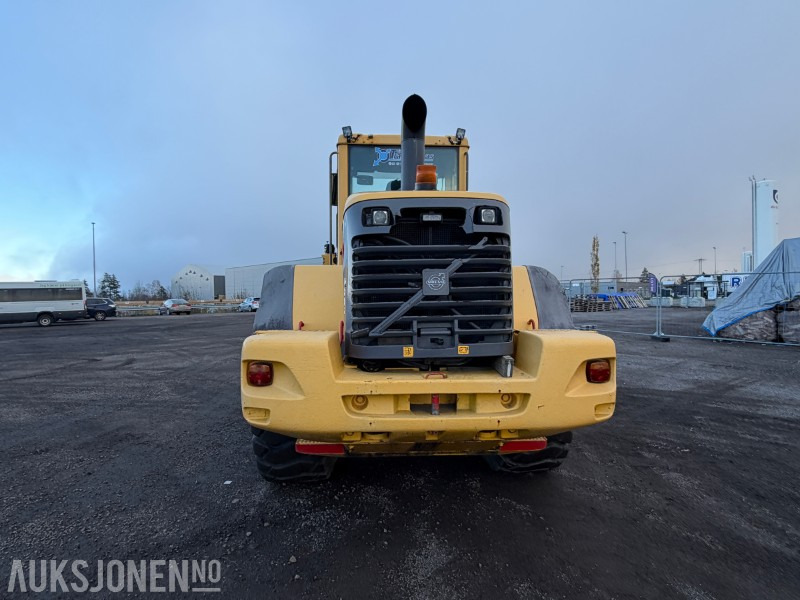 2006 Volvo L90E hjullaster - Sentralsmøring - Joystick - Tilleggshydraulikk - Pala gommata: foto 4 2006 Volvo L90E hjullaster - Sentralsmøring - Joystick - Tilleggshydraulikk - Pala gommata: foto 4