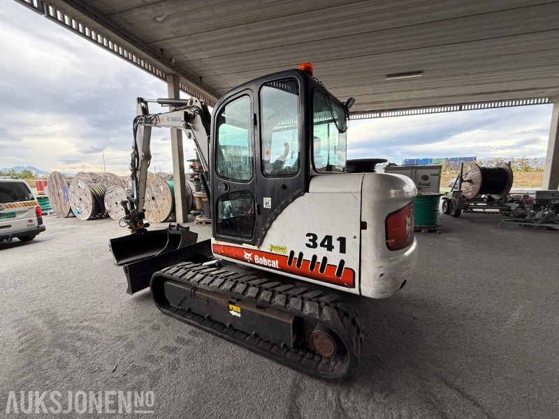 2010 Bobcat 341G Gravemaskin - 2 Skuffer - Engcon tiltrotator - Sertifisert - 6129T - Escavatore: foto 2 2010 Bobcat 341G Gravemaskin - 2 Skuffer - Engcon tiltrotator - Sertifisert - 6129T - Escavatore: foto 2