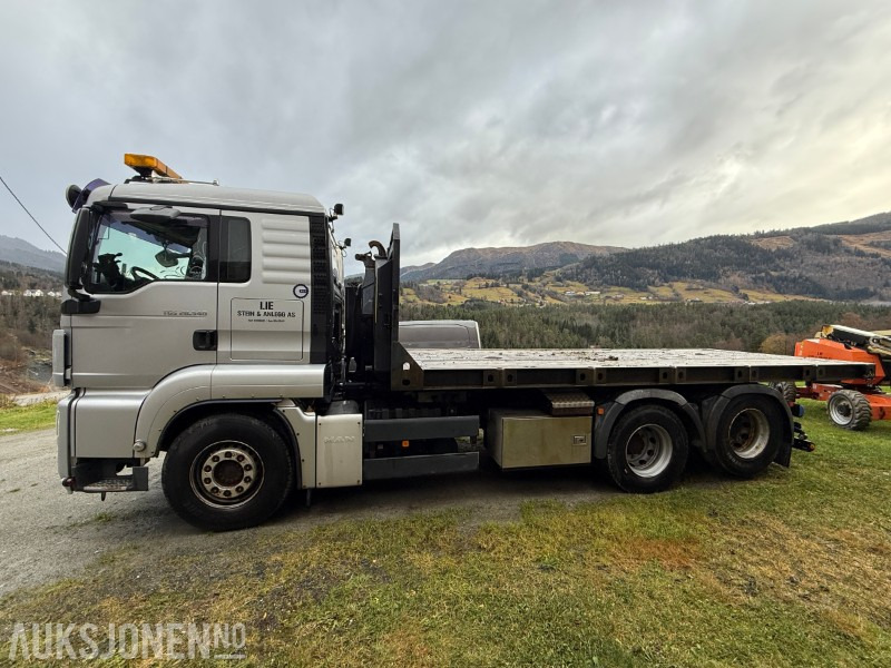 2010 MAN TGS 28.540 krokbil / krokløftbil - maskinflak - krokkasse - 2 stk krokcontainere - Autocarro scarrabile: foto 2 2010 MAN TGS 28.540 krokbil / krokløftbil - maskinflak - krokkasse - 2 stk krokcontainere - Autocarro scarrabile: foto 2