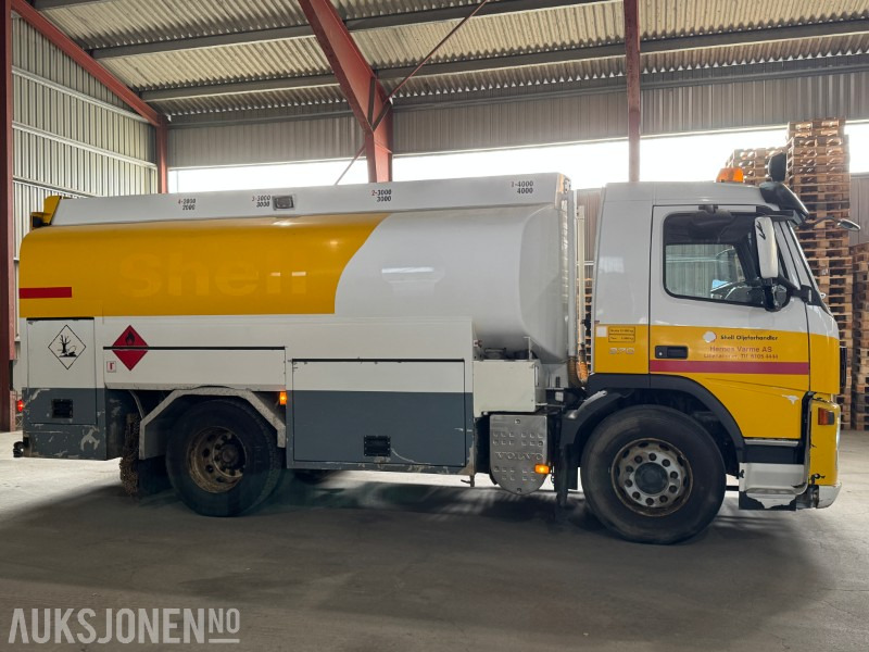 2010 Volvo FM 370 tankbil med 12000 liters tank - Camion cisterna: foto 4 2010 Volvo FM 370 tankbil med 12000 liters tank - Camion cisterna: foto 4