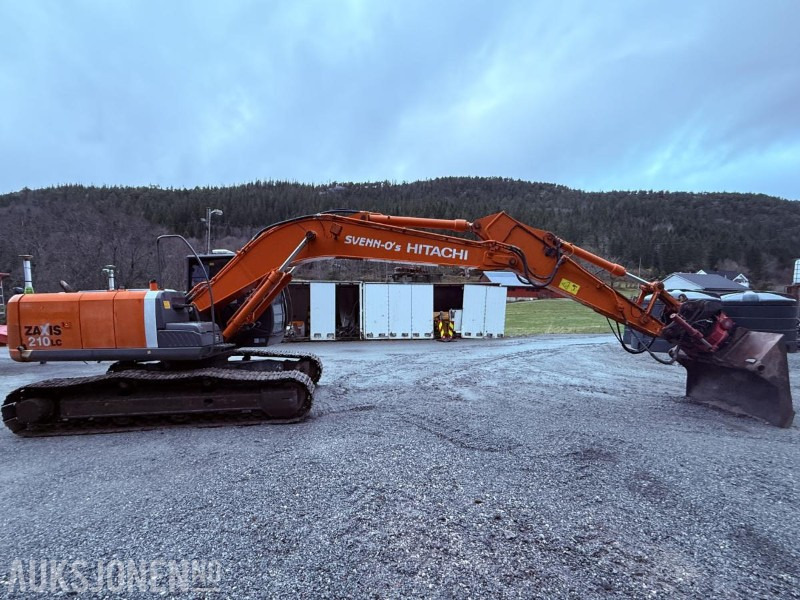 2011 Hitachi ZX210 LC-3 beltegraver KUN 8475 timer - GPS, RT80 Rotortilt, Sentralsmøring - Escavatore: foto 3 2011 Hitachi ZX210 LC-3 beltegraver KUN 8475 timer - GPS, RT80 Rotortilt, Sentralsmøring - Escavatore: foto 3