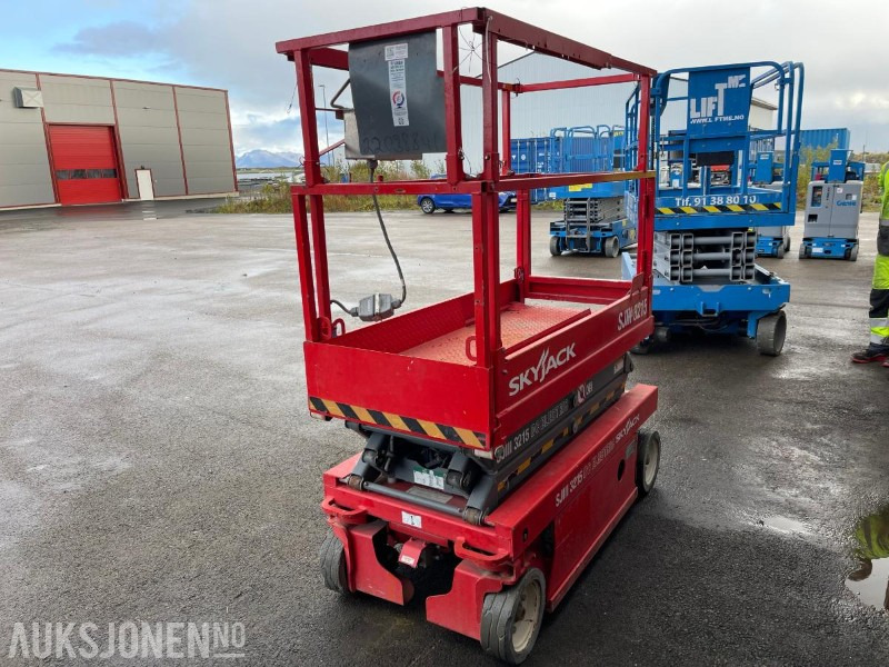 2012 SkyJack SJIII 3215, 150 Timer - Piattaforma aerea: foto 4 2012 SkyJack SJIII 3215, 150 Timer - Piattaforma aerea: foto 4