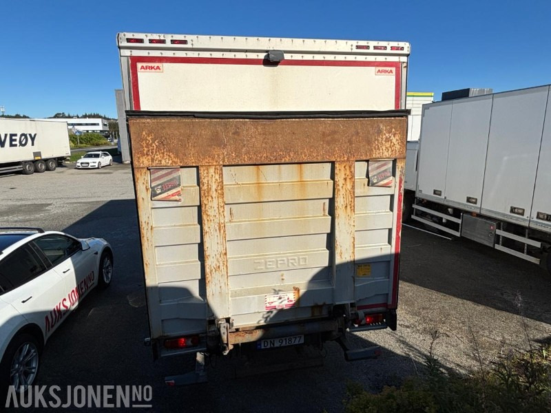 2012 Volvo FL-290 Skapbil med sideåpning og lakløft - Autocarro furgonato: foto 4 2012 Volvo FL-290 Skapbil med sideåpning og lakløft - Autocarro furgonato: foto 4