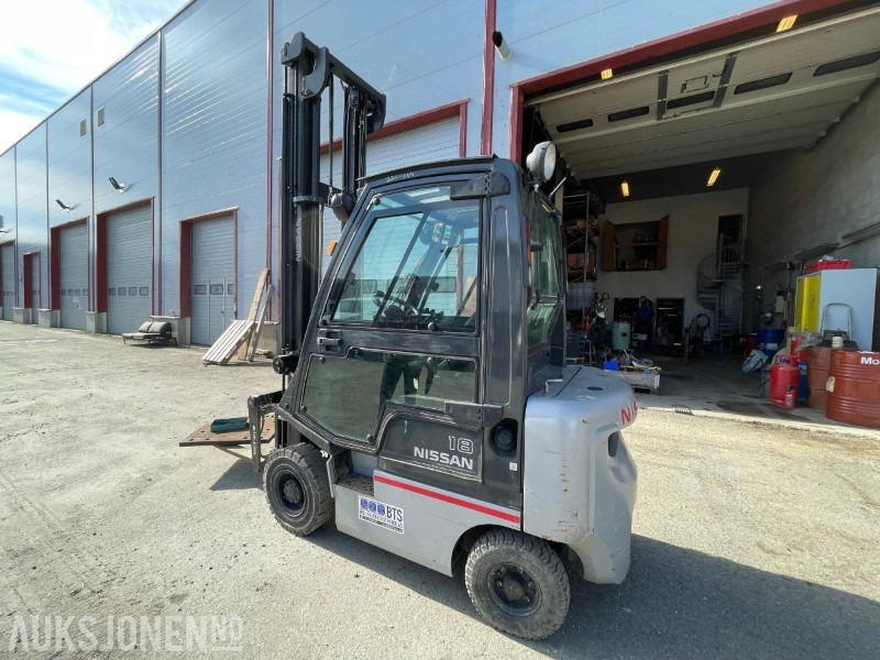2013 Nissan Gaffeltruck Y1D1A18Q - 5M løftehøyde Høy - mva fritt - Carrello elevatore: foto 2 2013 Nissan Gaffeltruck Y1D1A18Q - 5M løftehøyde Høy - mva fritt - Carrello elevatore: foto 2