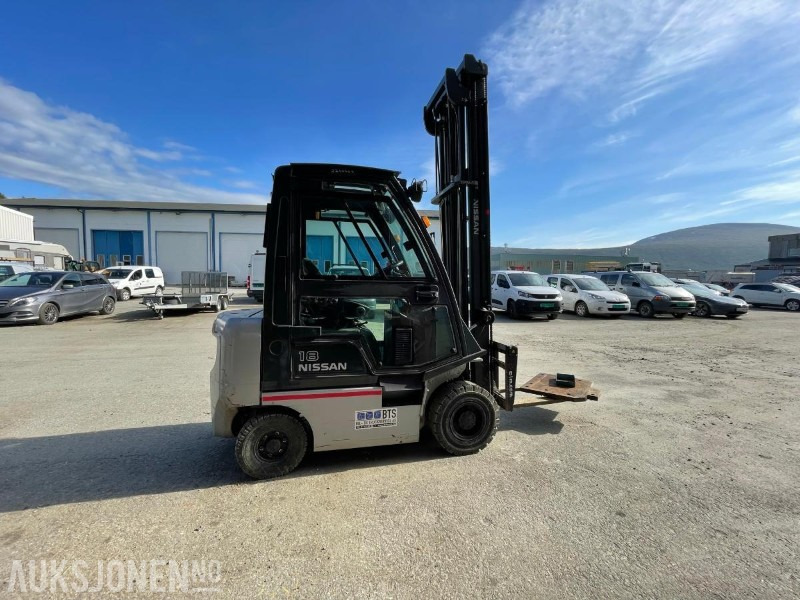 2013 Nissan Gaffeltruck Y1D1A18Q - 5M løftehøyde Høy - mva fritt - Carrello elevatore: foto 3 2013 Nissan Gaffeltruck Y1D1A18Q - 5M løftehøyde Høy - mva fritt - Carrello elevatore: foto 3