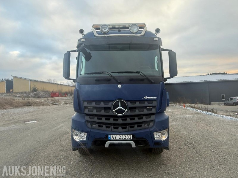 2014 Mercedes-Benz Arocs KROKBIL M/DUMPERKASSE EURO 6 SERVICEHISTORIKK NYLIG EU-GODKJENT 510HK - Autocarro scarrabile: foto 3 2014 Mercedes-Benz Arocs KROKBIL M/DUMPERKASSE EURO 6 SERVICEHISTORIKK NYLIG EU-GODKJENT 510HK - Autocarro scarrabile: foto 3
