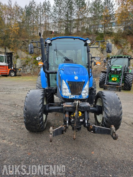2014 New Holland T4.75 front hydraulikk P2 3600 timer - Trattore: foto 3 2014 New Holland T4.75 front hydraulikk P2 3600 timer - Trattore: foto 3