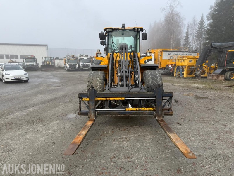 2014 Volvo L120G hjullaster, 7763 timer, Hydr. pallegaffel, nylig service og årskontroll - Pala gommata: foto 2 2014 Volvo L120G hjullaster, 7763 timer, Hydr. pallegaffel, nylig service og årskontroll - Pala gommata: foto 2