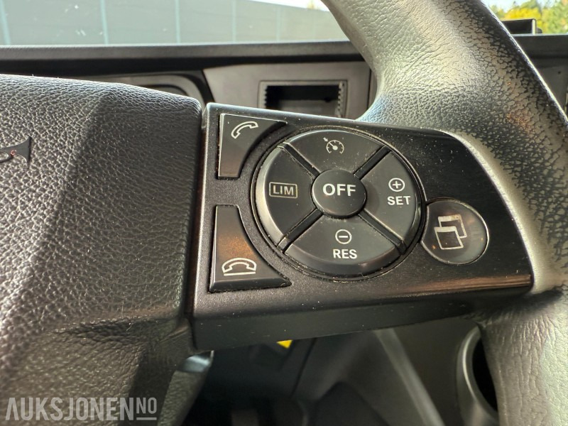 Autocarro furgonato 2015 Mercedes-Benz ANTOS 1830 skapbil, baklem, kjøling, fjernkontroll, ryggekamera, 360, lav KM: foto 13