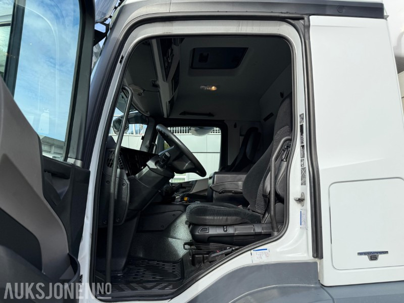 Autocarro furgonato 2015 Mercedes-Benz ANTOS 1830 skapbil, baklem, kjøling, fjernkontroll, ryggekamera, 360, lav KM: foto 10