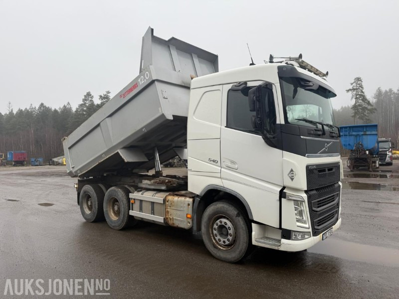 2015 VOLVO FH540 6X4 Euro6 TIPPBIL SERVICEHISTORIKK ZETTERBERG PÅBYGG. - Autocarro ribaltabile: foto 2 2015 VOLVO FH540 6X4 Euro6 TIPPBIL SERVICEHISTORIKK ZETTERBERG PÅBYGG. - Autocarro ribaltabile: foto 2