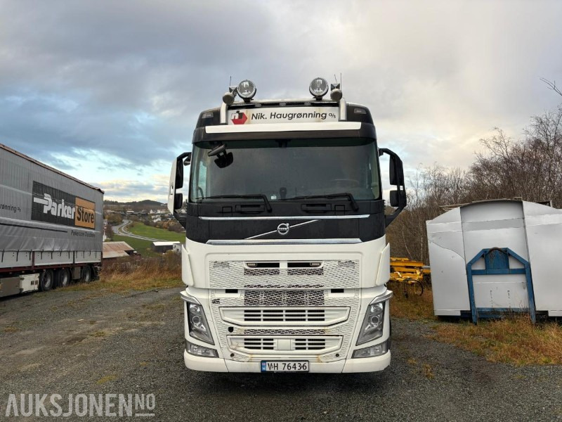 2015 VOLVO FH540 6x2 KRANBIL med Palfinger PK16502 - Camion con gru: foto 2 2015 VOLVO FH540 6x2 KRANBIL med Palfinger PK16502 - Camion con gru: foto 2