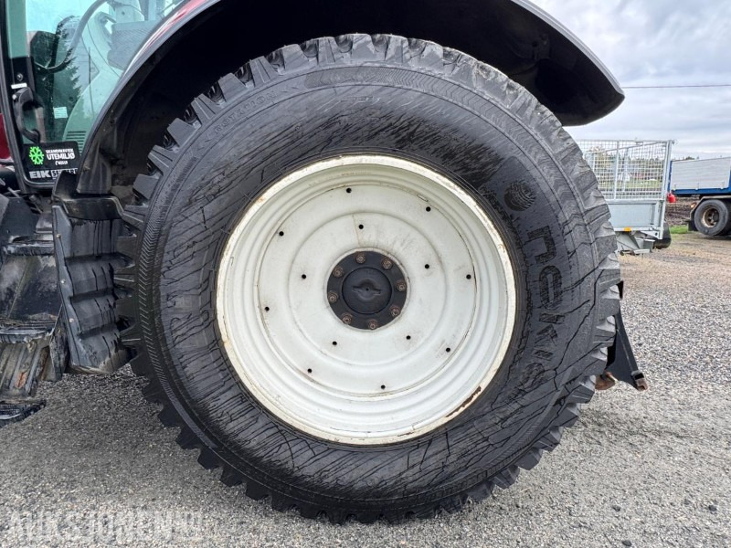 Leasing di 2016 Valtra T174E med Schmidt Tellefsdal U-LS 43.6 plog (2022), Valtra 76 frontlaster og betong lodd 2016 Valtra T174E med Schmidt Tellefsdal U-LS 43.6 plog (2022), Valtra 76 frontlaster og betong lodd: foto 11 Leasing di 2016 Valtra T174E med Schmidt Tellefsdal U-LS 43.6 plog (2022), Valtra 76 frontlaster og betong lodd 2016 Valtra T174E med Schmidt Tellefsdal U-LS 43.6 plog (2022), Valtra 76 frontlaster og betong lodd: foto 11