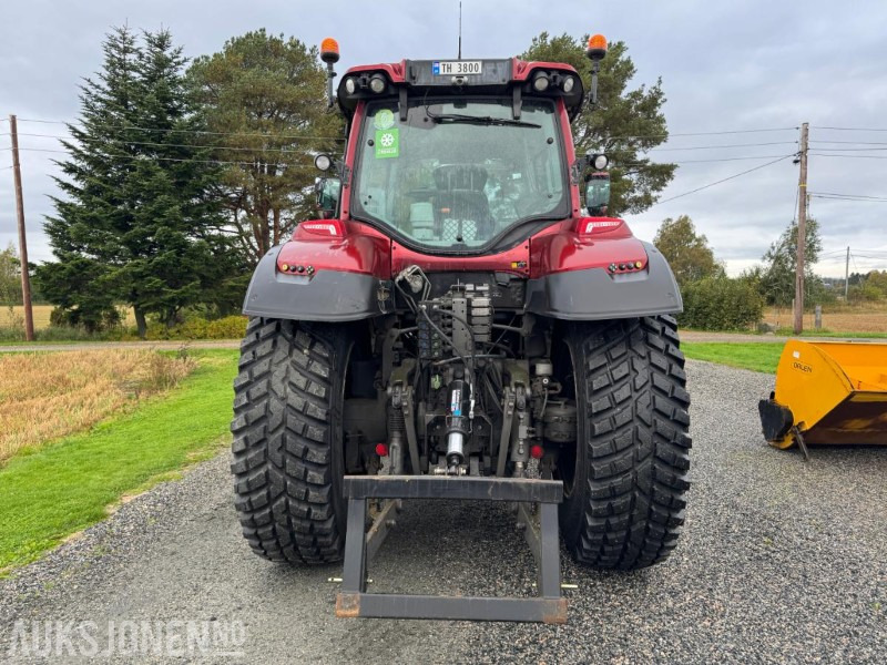 Leasing di 2016 Valtra T174E med Schmidt Tellefsdal U-LS 43.6 plog (2022), Valtra 76 frontlaster og betong lodd 2016 Valtra T174E med Schmidt Tellefsdal U-LS 43.6 plog (2022), Valtra 76 frontlaster og betong lodd: foto 6 Leasing di 2016 Valtra T174E med Schmidt Tellefsdal U-LS 43.6 plog (2022), Valtra 76 frontlaster og betong lodd 2016 Valtra T174E med Schmidt Tellefsdal U-LS 43.6 plog (2022), Valtra 76 frontlaster og betong lodd: foto 6