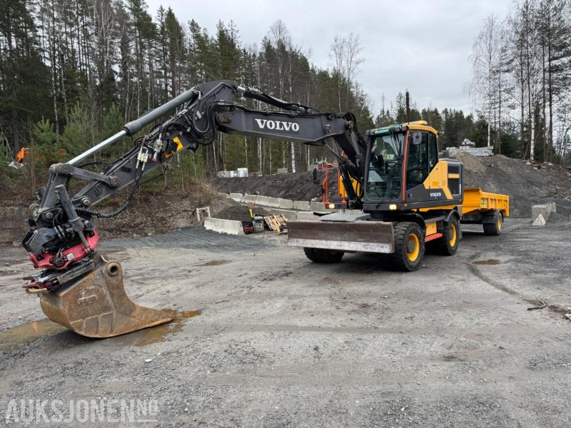 2016 Volvo EW160E hjulgraver med henger / rototilt / skuffe - Escavatore: foto 1 2016 Volvo EW160E hjulgraver med henger / rototilt / skuffe - Escavatore: foto 1