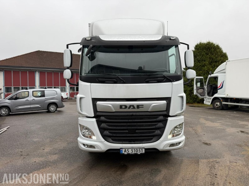 2017 DAF CF 310 SKAPBIL M/FULL SIDEÅPNING 18 PALLER SERVICEHISTORIKK. - Autocarro furgonato: foto 5 2017 DAF CF 310 SKAPBIL M/FULL SIDEÅPNING 18 PALLER SERVICEHISTORIKK. - Autocarro furgonato: foto 5
