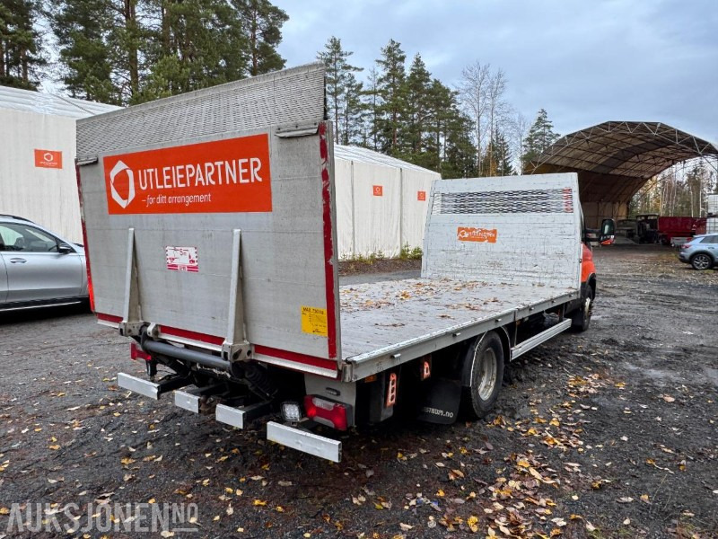 2017 Iveco Daily planbil med bakløfter / rep objekt - Autocarro con pianale/ Cassone fisso: foto 5 2017 Iveco Daily planbil med bakløfter / rep objekt - Autocarro con pianale/ Cassone fisso: foto 5