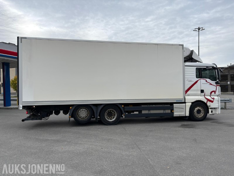 2017 MAN TGX 26.560 6x2 skapbil - kjøl/frys - Autocarro furgonato: foto 4 2017 MAN TGX 26.560 6x2 skapbil - kjøl/frys - Autocarro furgonato: foto 4