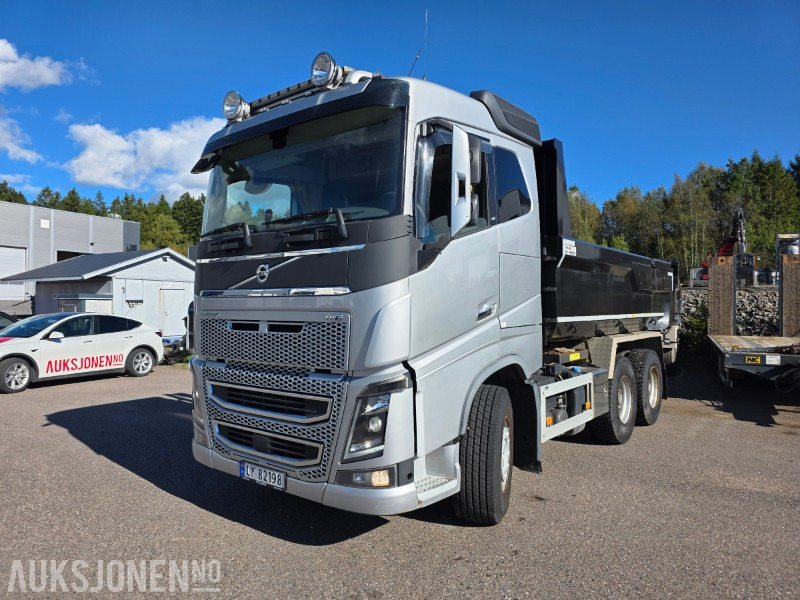 2017 Volvo FH16 tippbil med tipphenger + Maur bilpåbygg trippelkjerre - EURO6 - Nylig EU godkjent - Autocarro ribaltabile: foto 1 2017 Volvo FH16 tippbil med tipphenger + Maur bilpåbygg trippelkjerre - EURO6 - Nylig EU godkjent - Autocarro ribaltabile: foto 1