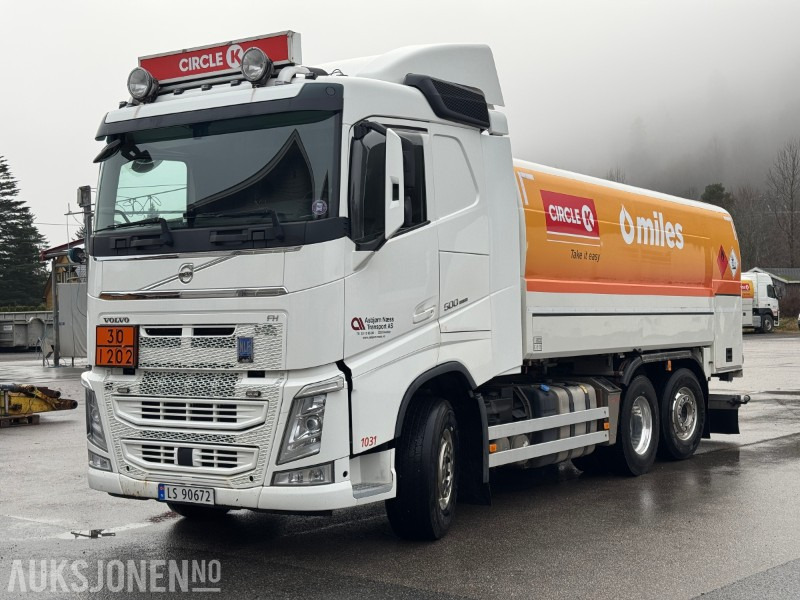 2018 Volvo FH500 - Tankbil - HMK Bilcon tankpåbygg, 18 m³, 4 kammer - Helluft - Camion cisterna: foto 1 2018 Volvo FH500 - Tankbil - HMK Bilcon tankpåbygg, 18 m³, 4 kammer - Helluft - Camion cisterna: foto 1