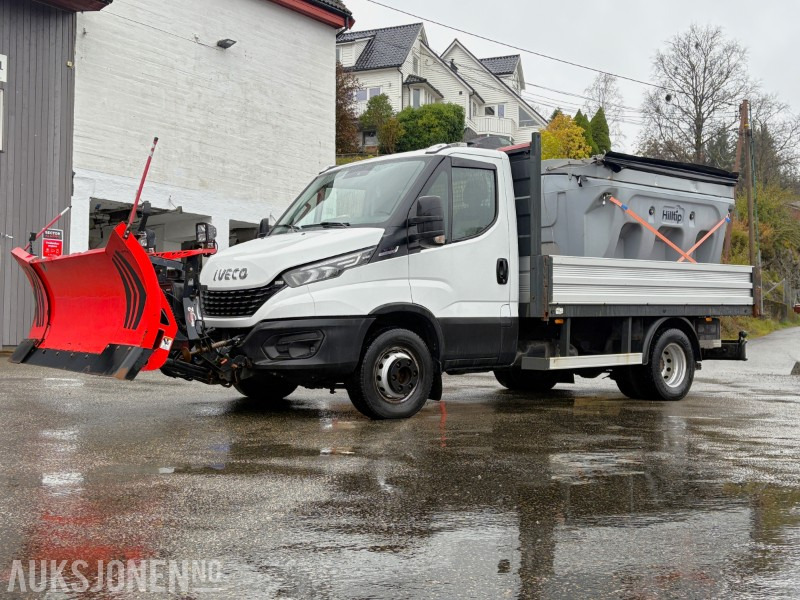 2019 Iveco Daily planbil m/ Hilltip IceStriker og Western Wide-Out brøyteplog - EU godkjent til 04.11.2026 - Autocarro con pianale/ Cassone fisso: foto 1 2019 Iveco Daily planbil m/ Hilltip IceStriker og Western Wide-Out brøyteplog - EU godkjent til 04.11.2026 - Autocarro con pianale/ Cassone fisso: foto 1