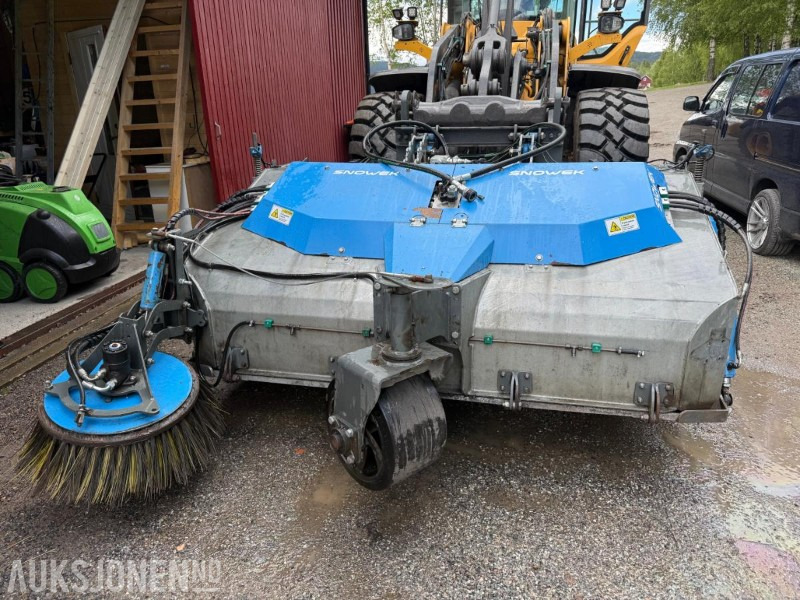 2019 Snowek K220 - feieaggregat med bm feste - Attrezzatura da costruzione: foto 1 2019 Snowek K220 - feieaggregat med bm feste - Attrezzatura da costruzione: foto 1