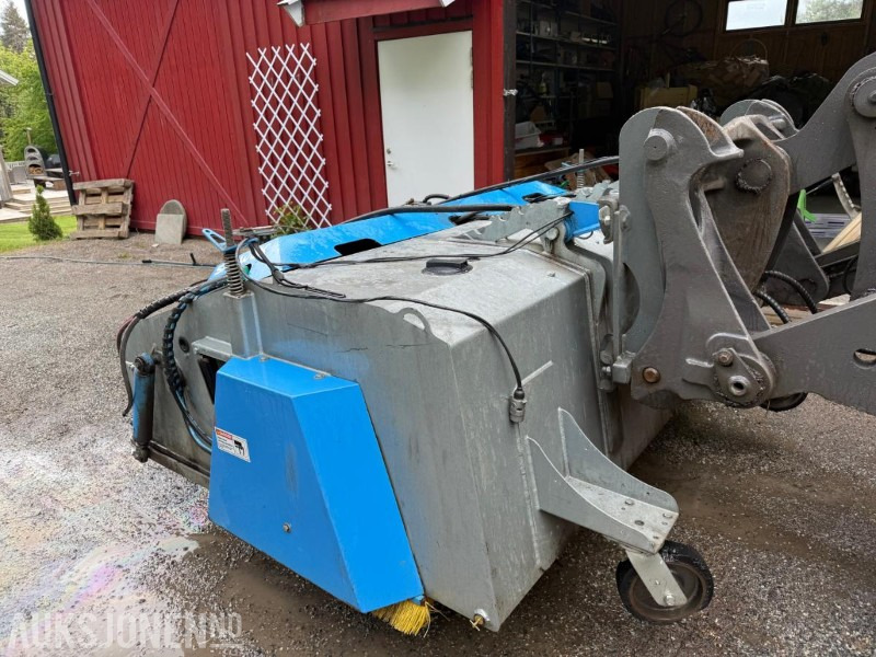 2019 Snowek K220 - feieaggregat med bm feste - Attrezzatura da costruzione: foto 3 2019 Snowek K220 - feieaggregat med bm feste - Attrezzatura da costruzione: foto 3