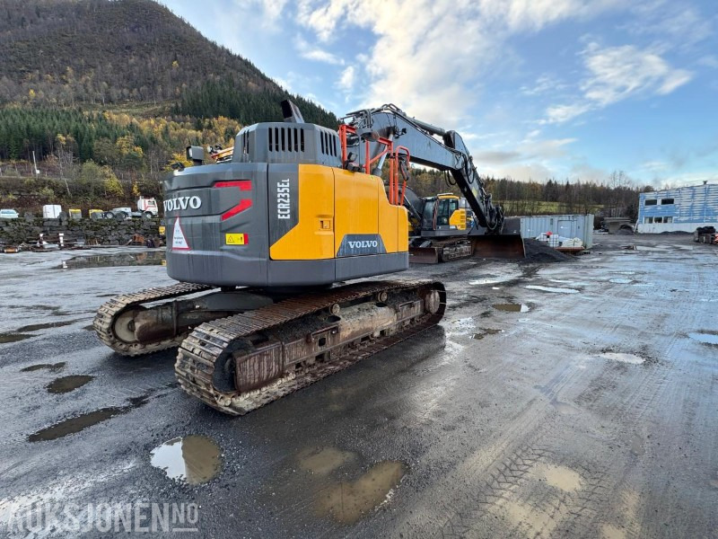 2020 Volvo ECR 235EL Gravemaskin - S70 feste - Pusskuffe - Sentralsmøring - bunkringspumpe - Tiltrotator - Pusskuffe - Sertifisert - Escavatore: foto 3 2020 Volvo ECR 235EL Gravemaskin - S70 feste - Pusskuffe - Sentralsmøring - bunkringspumpe - Tiltrotator - Pusskuffe - Sertifisert - Escavatore: foto 3