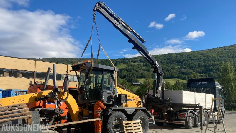 Autocarro scarrabile 2021 MAN TGX krokbil med dumperkasse og kranflak. 8X4 EURO 6: foto 17