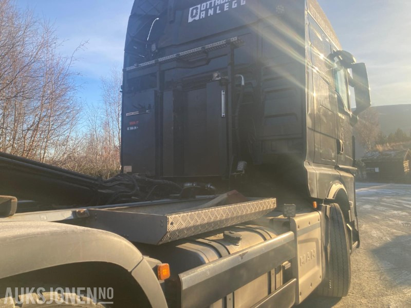 Autocarro scarrabile 2021 MAN TGX krokbil med dumperkasse og kranflak. 8X4 EURO 6: foto 16